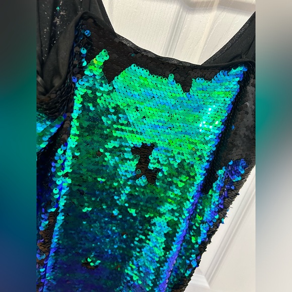 ICONE (Simons) Sequins dress, Size XS, NWT, Never worn. - Picture 2 of 4